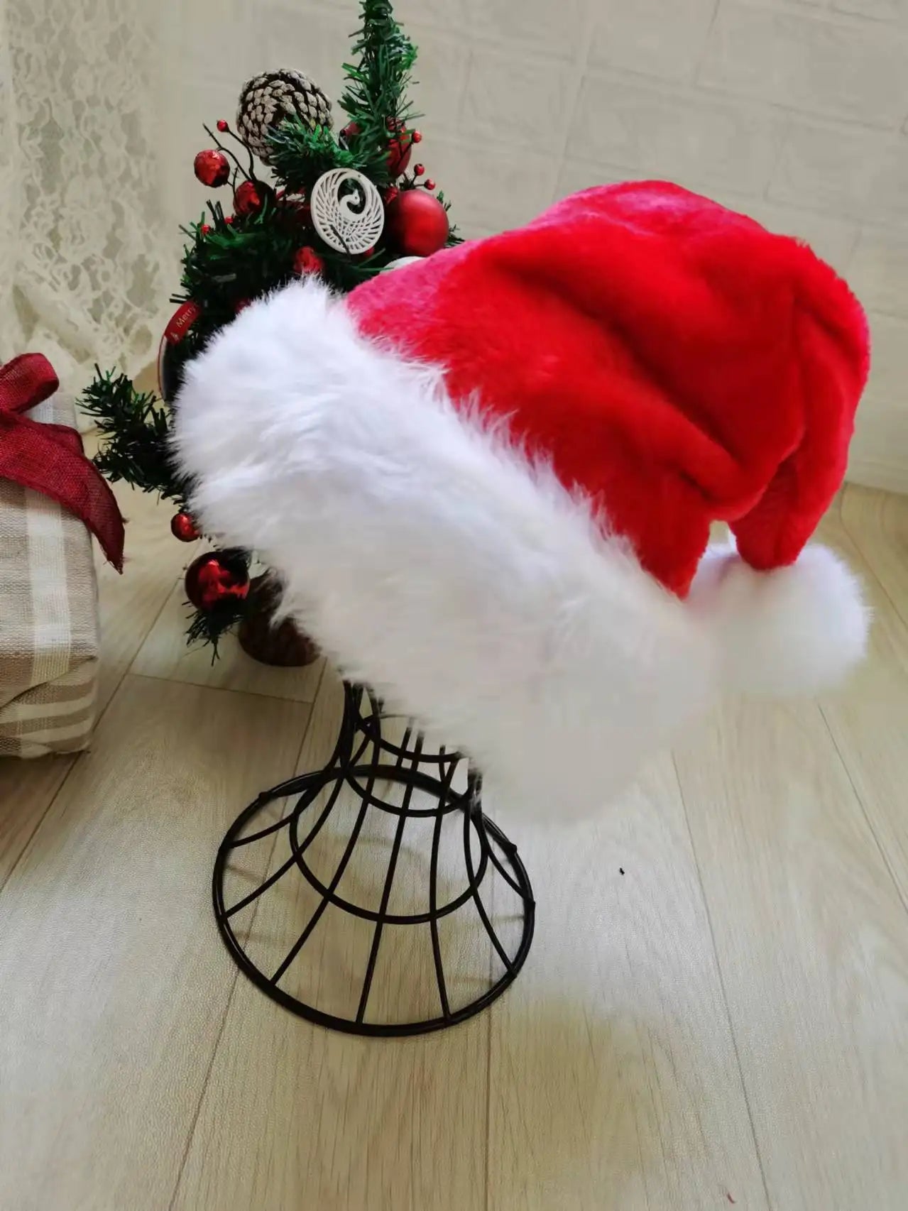 Black and White Fur Plush Hat for Adults and Children, Christmas Cap, Xmas Party, Home Decoration, High Quality